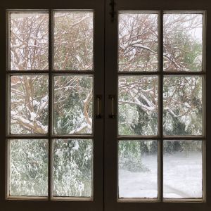 How to Choose the Right Window Parts for Cold Weather